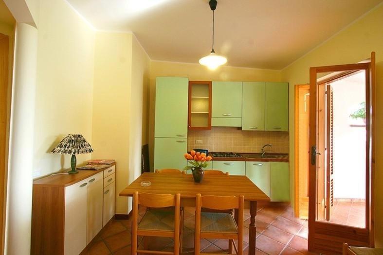 Residence Villaggio Smedile 카포바티카노 객실 사진